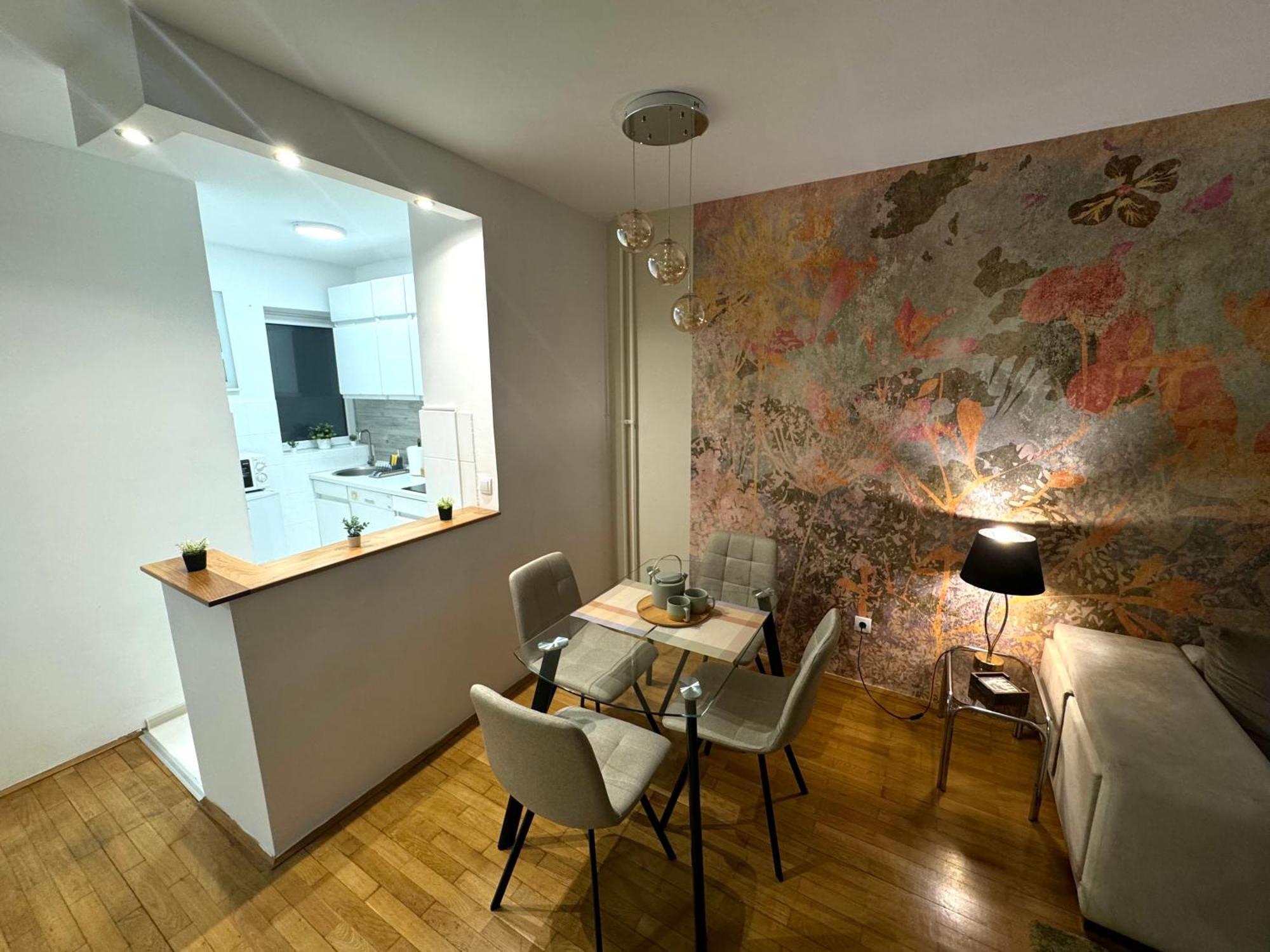 7 Emperors Central Suite Белград Екстериор снимка