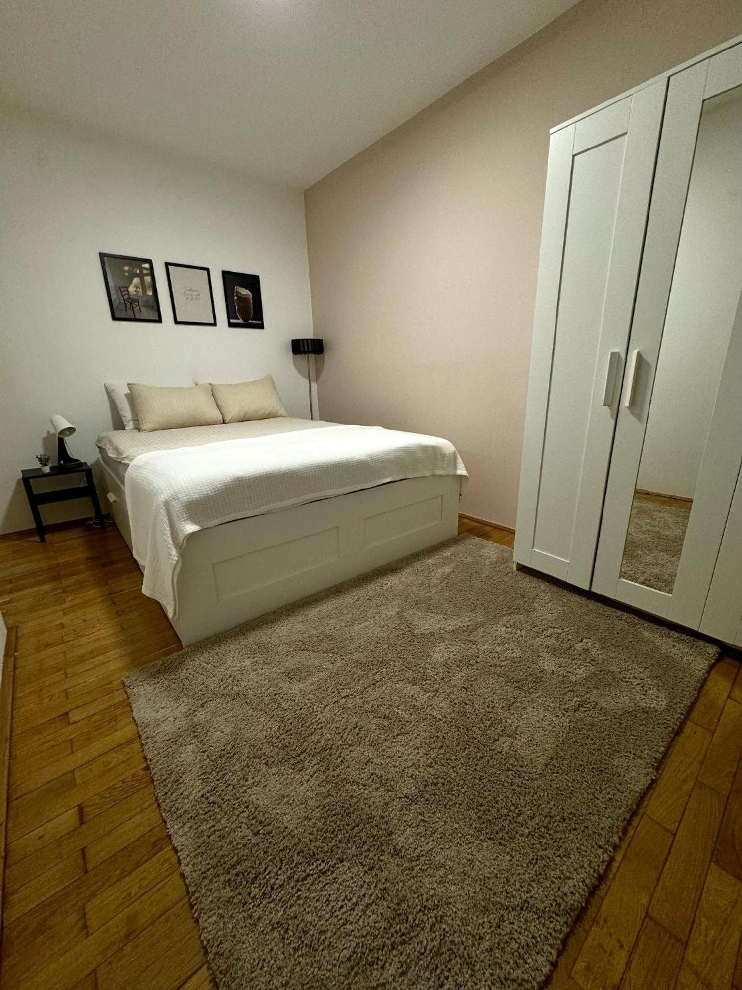 7 Emperors Central Suite Белград Екстериор снимка